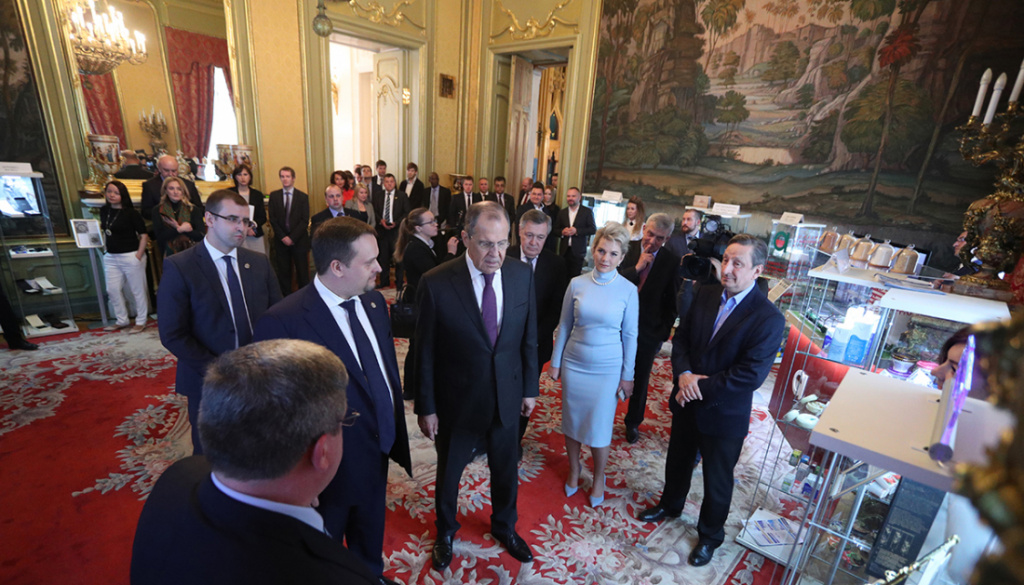 v-mide-rf-proshla-masshtabnaya-prezentatsiya-novgorodskoj-oblasti.jpg